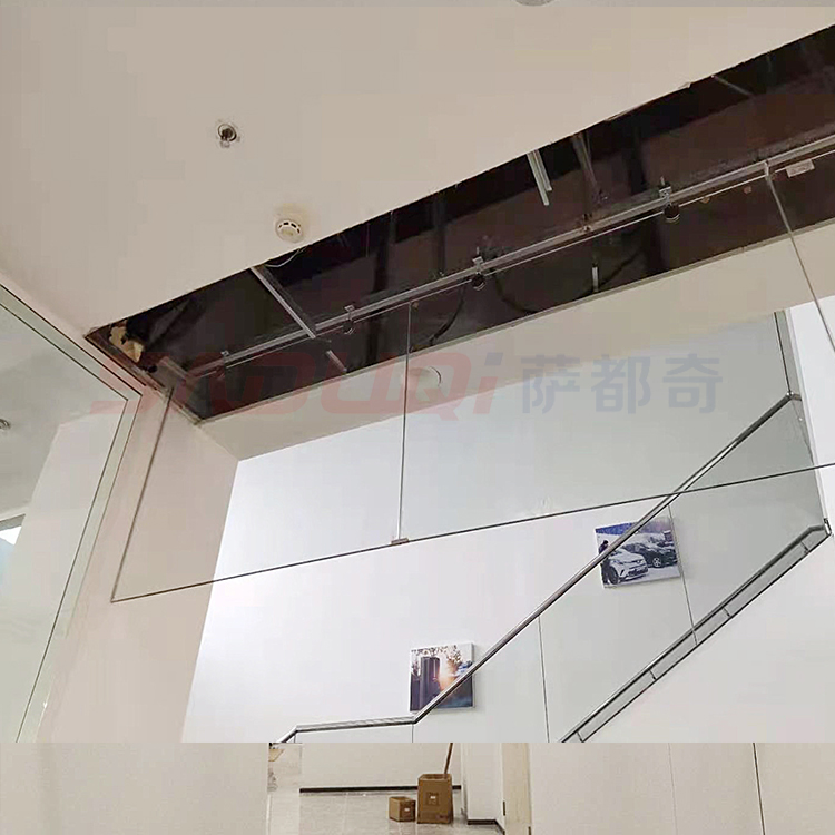 【江蘇擋煙垂壁】防火玻璃擋煙垂壁做多長一塊？